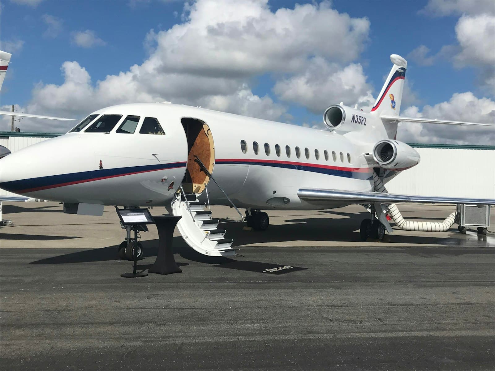 Gatwick Airport taxi transfer